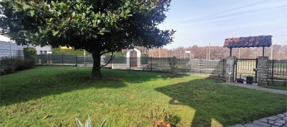 3 غرف نوم فيلا في Casnate con Bernate, Italy رقم 73987 21