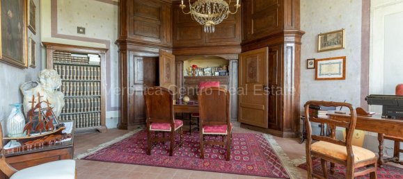 10 bedrooms Villa in Capannori, Italy No. 181937 13