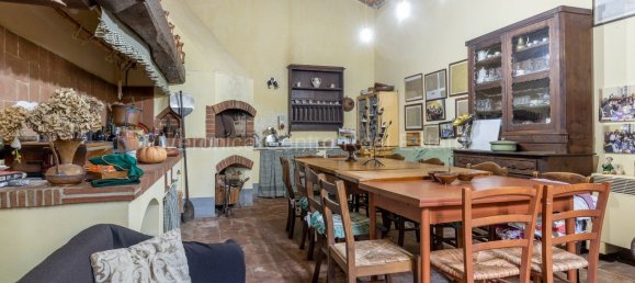 10 bedrooms Villa in Capannori, Italy No. 181937 18