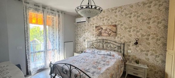 2 bedrooms Apartment in Mantua, Italy No. 315655 9