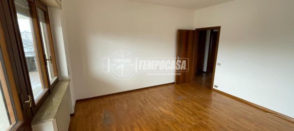 5 rooms Apartment in Belluno, Italy No. 36119 9