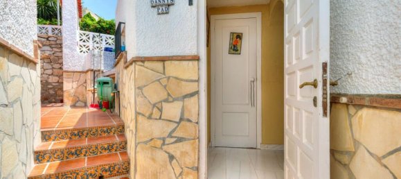 3 bedrooms Villa in Fuengirola, Spain No. 185671 25