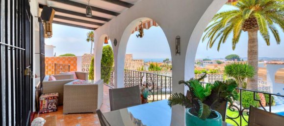 3 bedrooms Villa in Fuengirola, Spain No. 185671 8