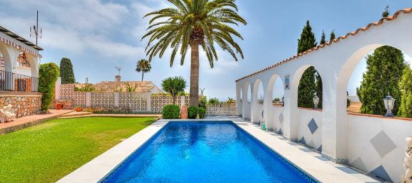 3 bedrooms Villa in Fuengirola, Spain No. 185671 10