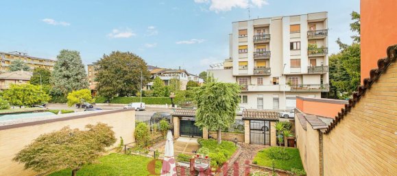 4 Schlafzimmer Wohnung in Pioltello, Italy, Nr. 341019 10