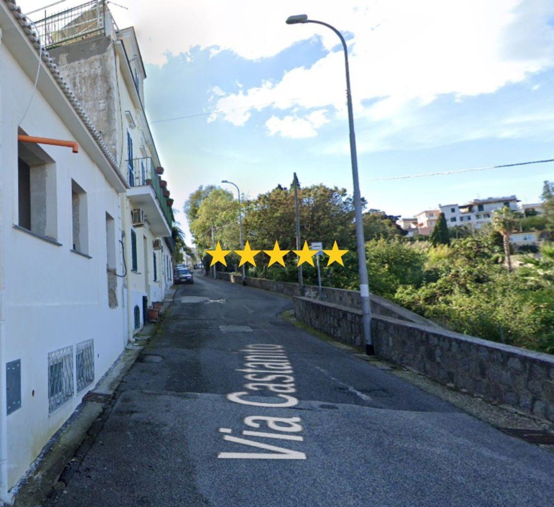 7 rooms Apartment in Casamicciola Terme, Italy No. 15007