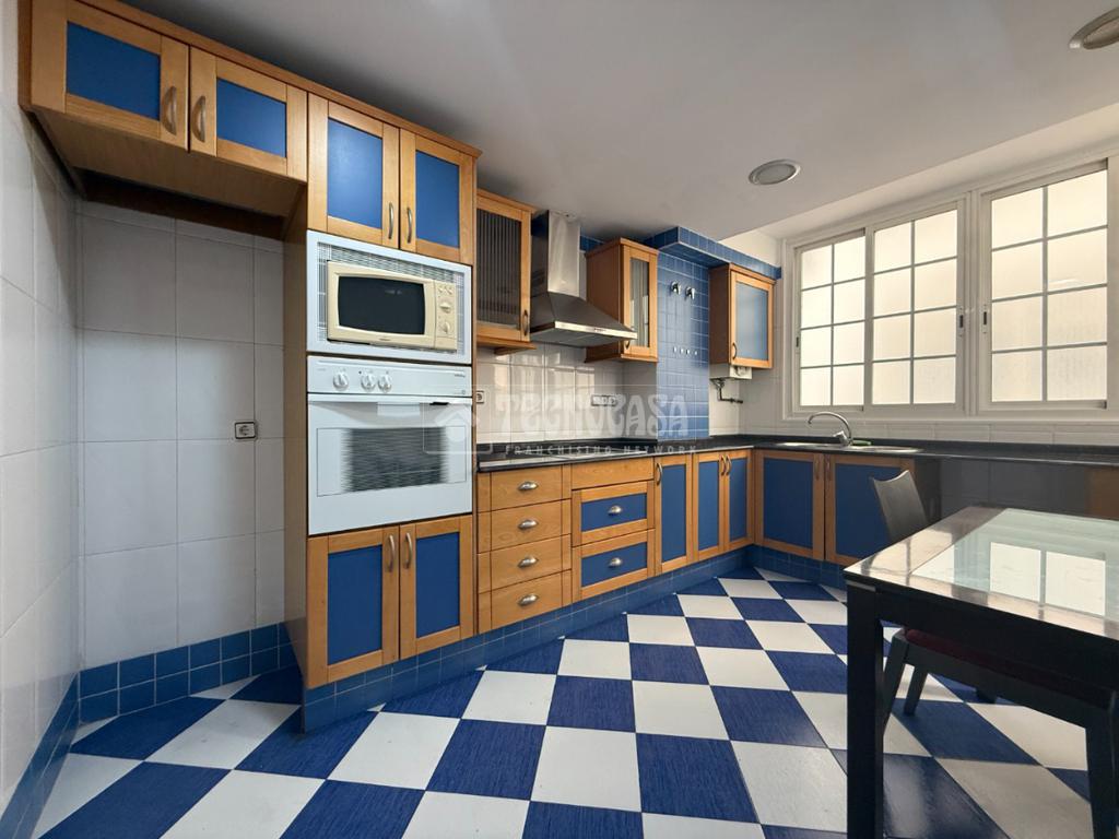 3غرفة شقة في Valencia, Spain رقم 249576