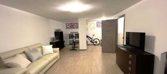 Dúplex de 3 habitaciónes en San Donato Milanese, Italy No. 5010 39