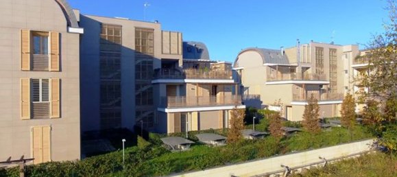 Dúplex de 3 habitaciónes en San Donato Milanese, Italy No. 5010 49