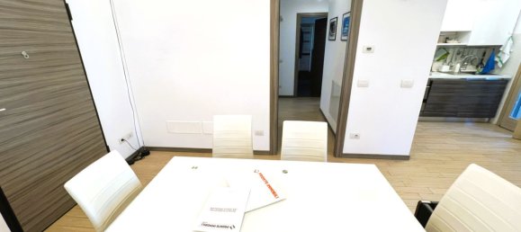 Dúplex de 3 habitaciónes en San Donato Milanese, Italy No. 5010 6