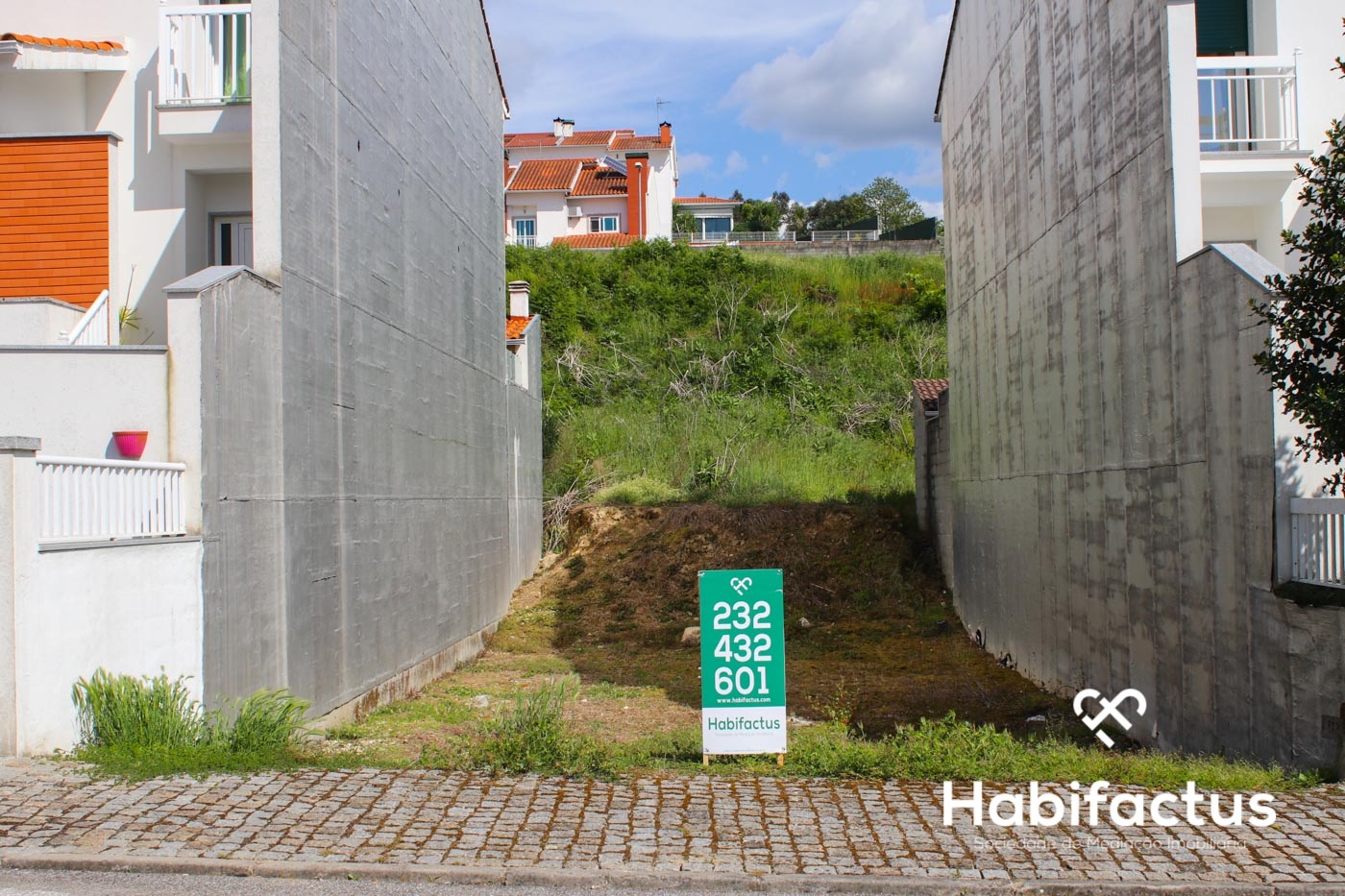 Terreno en Mundao, Portugal No. 69181