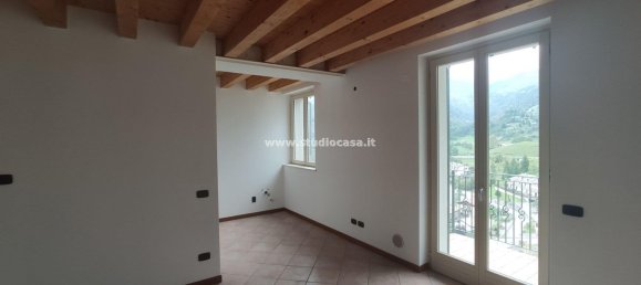 2 rooms Apartment in Oltre il Colle, Italy No. 151703 5