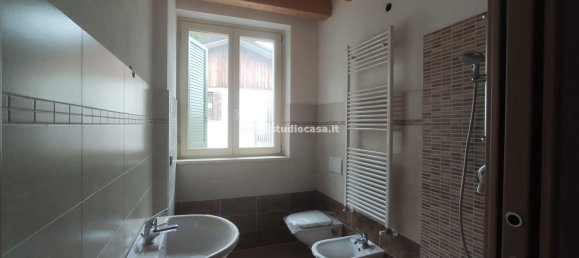 2 rooms Apartment in Oltre il Colle, Italy No. 151703 3