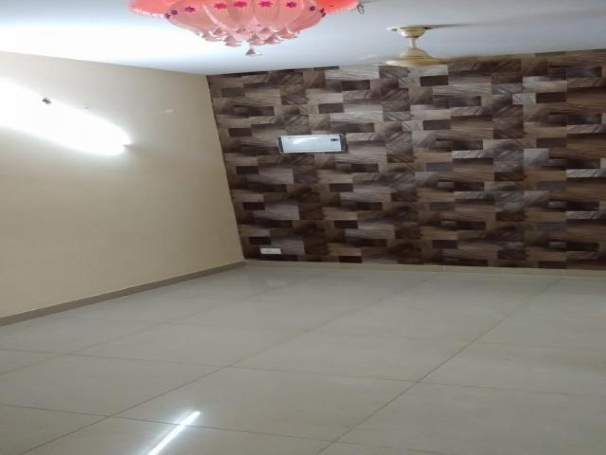 Дом с 2 спальнями в Газиабад, Индия № 3095