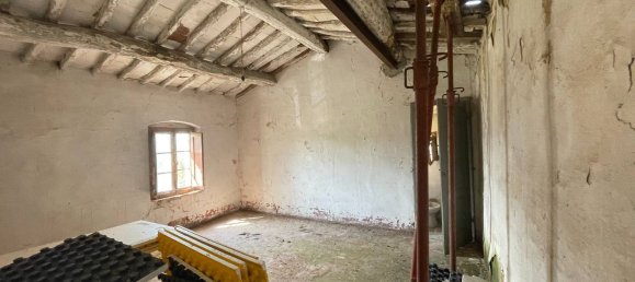 Дом с 5 комнатами в Буджано, Италия № 174590 9