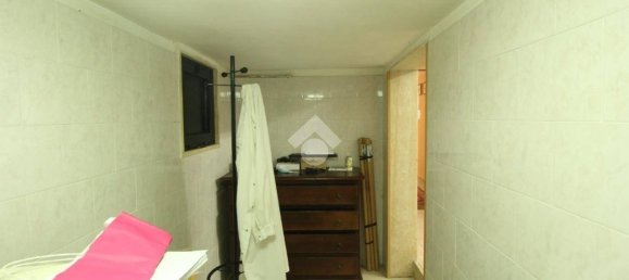 Oficina en Brindisi, Italy 61 m² No. 80072 14