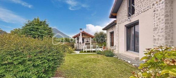 3 Schlafzimmer Haus in Jarrie, France, Nr. 320388 2