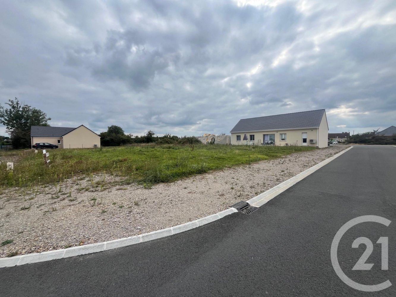  Land in La Chatre, France No. 235855