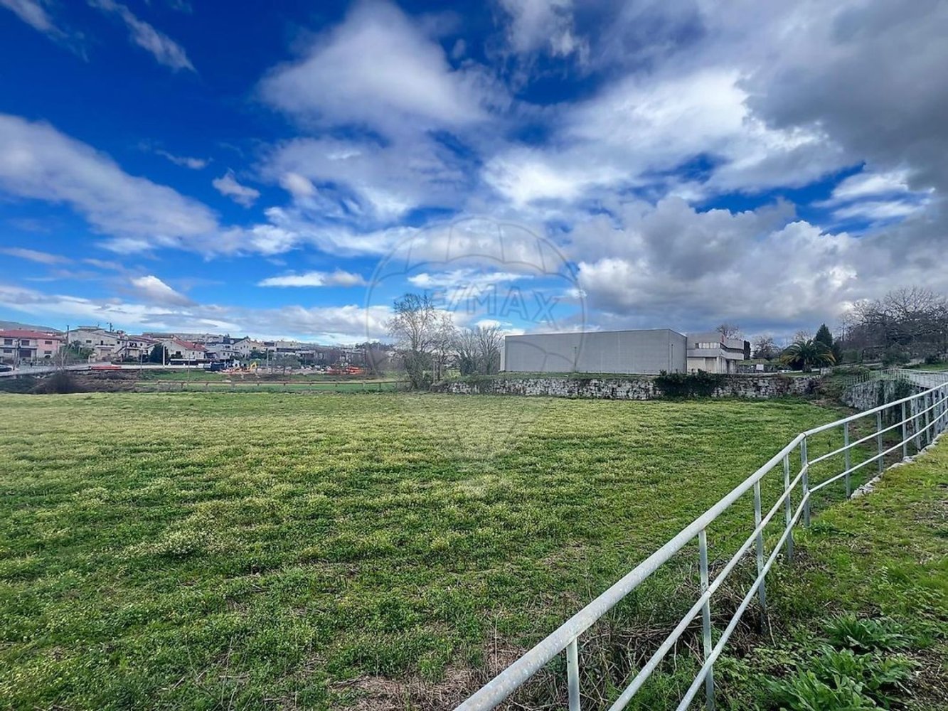 1540000m² Land in Ponte, Portugal No. 168192