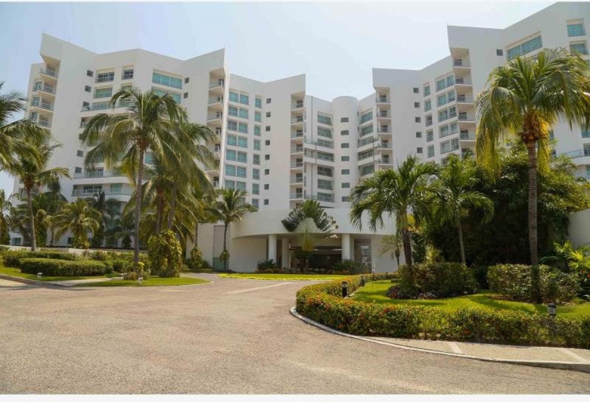 Apartamento de 3 dormitorios en Guerrero, Mexico No. 171082