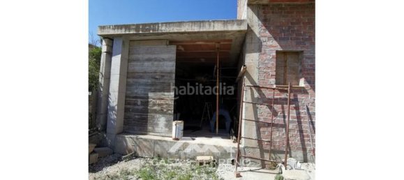 6 bedrooms House in Alcaucin, Spain No. 41563 3