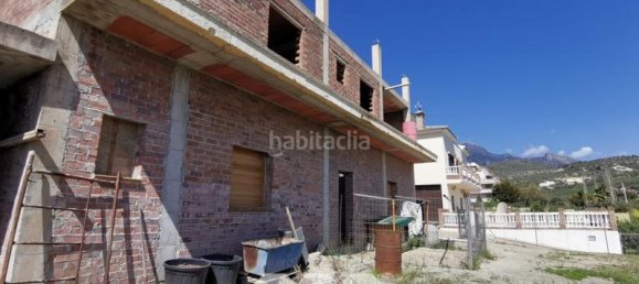 6 bedrooms House in Alcaucin, Spain No. 41563 2