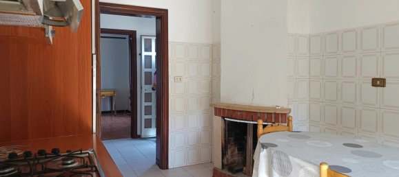 Casa de 6 divisões em L'Aquila, Italy N.º 290385 5