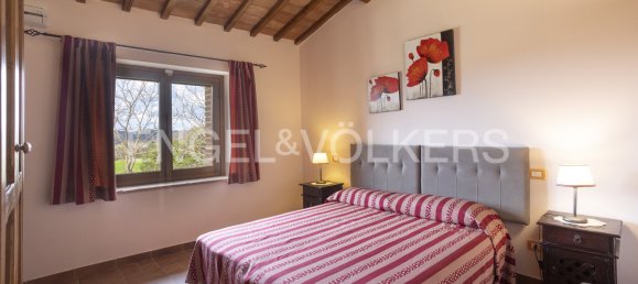 8 bedrooms Villa in Manciano, Italy No. 102907 10