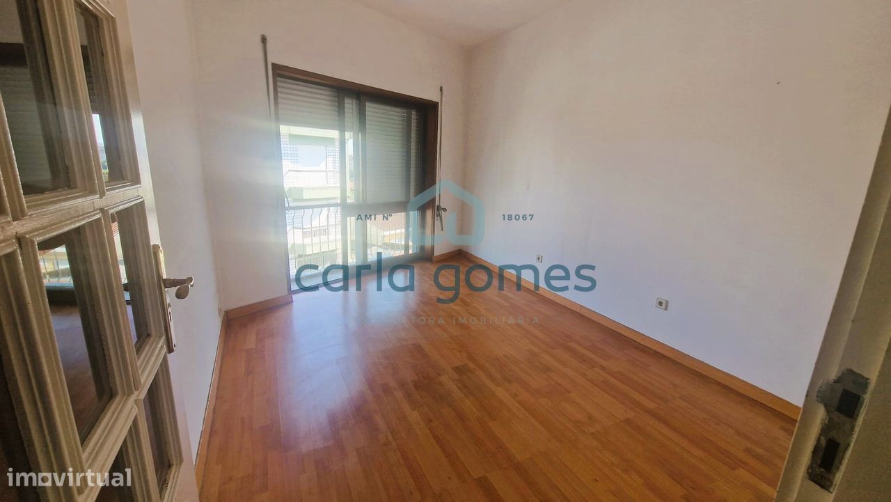 2 bedrooms Apartment in Porto, Portugal No. 233735