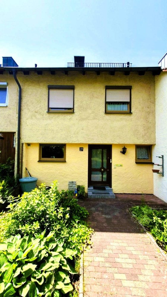 3 Schlafzimmer Stadthaus in Roth, Germany, Nr. 251756