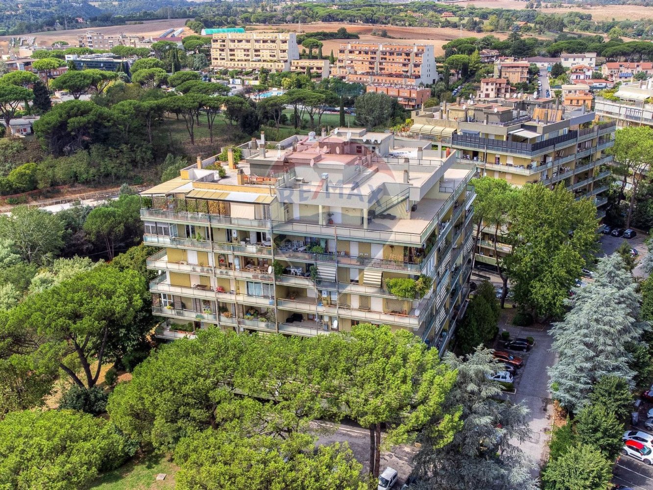 2 bedrooms Apartment in Rome, Italy No. 358208