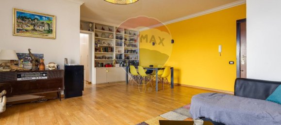 2 bedrooms Apartment in Rome, Italy No. 358208 8