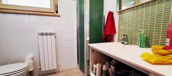 3-salle Appartement à Senigallia, Italy No. 15098 10