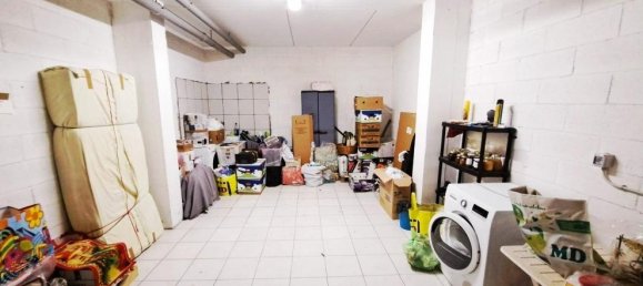 3-salle Appartement à Senigallia, Italy No. 15098 12