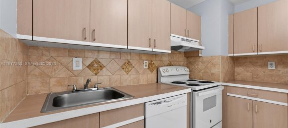 2 Schlafzimmer Gewerbliche Immobilien in Miami, USA, Nr. 615454 20