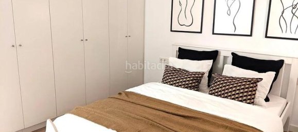2 Schlafzimmer Penthouse in Ciutat Vella, Spain, Nr. 78955 8