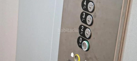 2 Schlafzimmer Penthouse in Ciutat Vella, Spain, Nr. 78955 12