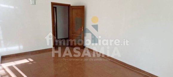 Квартира с 4 спальнями в Милан, Италия № 357824 3