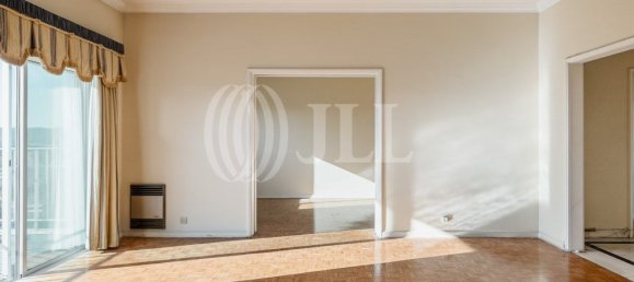 4 bedrooms Apartment in Lisbon, Portugal No. 118842 4