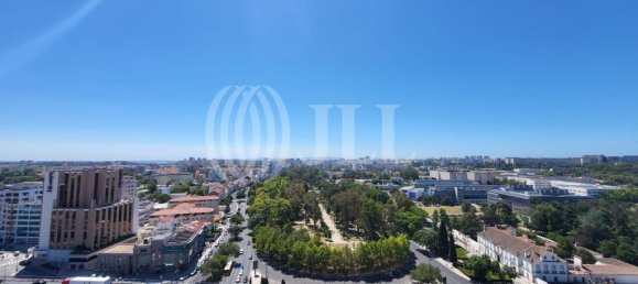 4 bedrooms Apartment in Lisbon, Portugal No. 118842 2