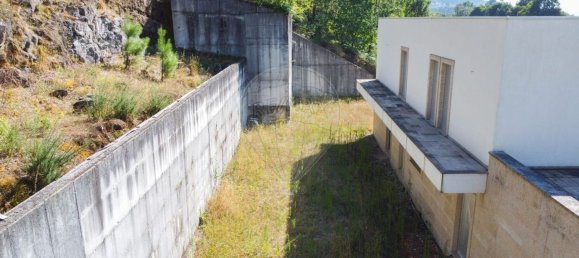 Casa T4 em Póvoa de Lanhoso, Portugal N.º 180310 23