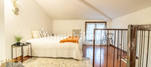 1 bedroom Apartment in Bologna, Italy No. 20489 3