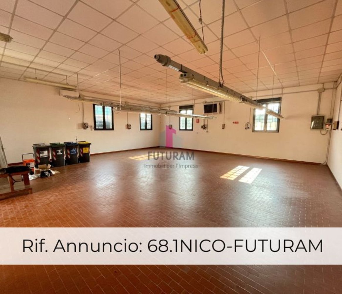 310m² Warehouse in Vigonovo, Italy No. 283037