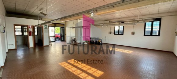 310m² Warehouse in Vigonovo, Italy No. 283037 5