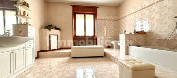 4 Schlafzimmer Wohnung in Calcinato, Italy, Nr. 128961 12