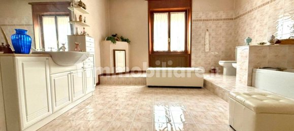 4 Schlafzimmer Wohnung in Calcinato, Italy, Nr. 128961 13