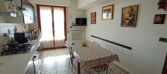 4غرفة شقة في Foiano della Chiana, Italy رقم 227788 7