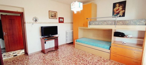 4غرفة شقة في Foiano della Chiana, Italy رقم 227788 14