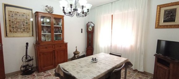 4غرفة شقة في Foiano della Chiana, Italy رقم 227788 2