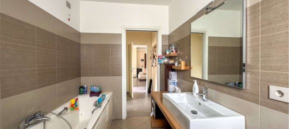 Квартира с 5 комнатами в Маджента, Италия № 230053 62